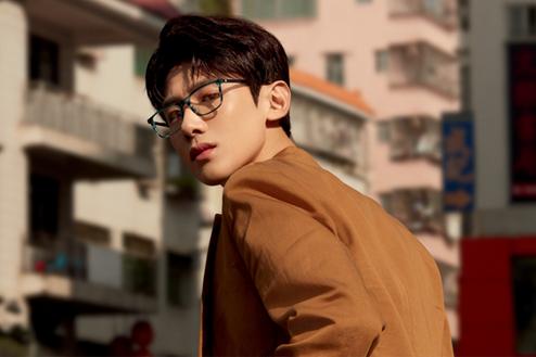 吴亦凡领衔 男明星新季“眼镜杀”荷尔蒙爆棚