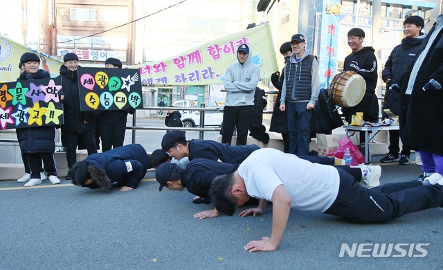 巴西娱乐场送体验金 广西一男子报警称遭人持刀抢劫,警方介入后发现……