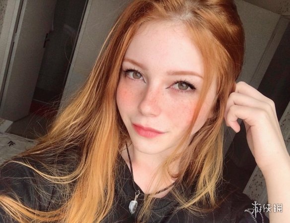 精灵在人间!19岁巴西萝莉颜主播小姐姐皮肤白皙 身材火辣!