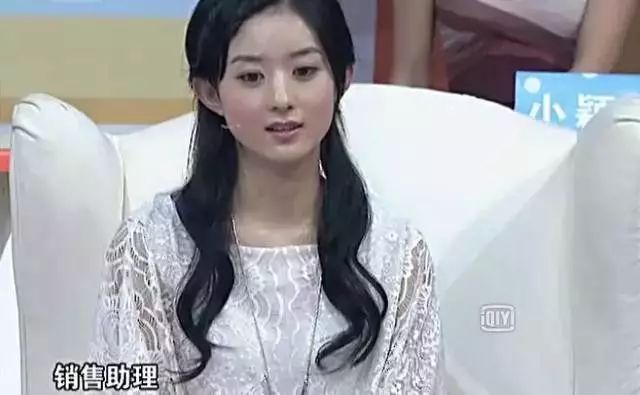 姚晨上厕所为了挣些零用钱,在肯德基刷学时.超模外国美女图片