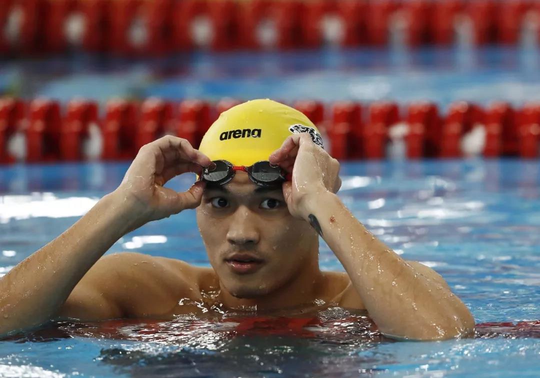 一人挑落7位日本选手!李朱濠技惊日本赛场 徐嘉余破世界纪录