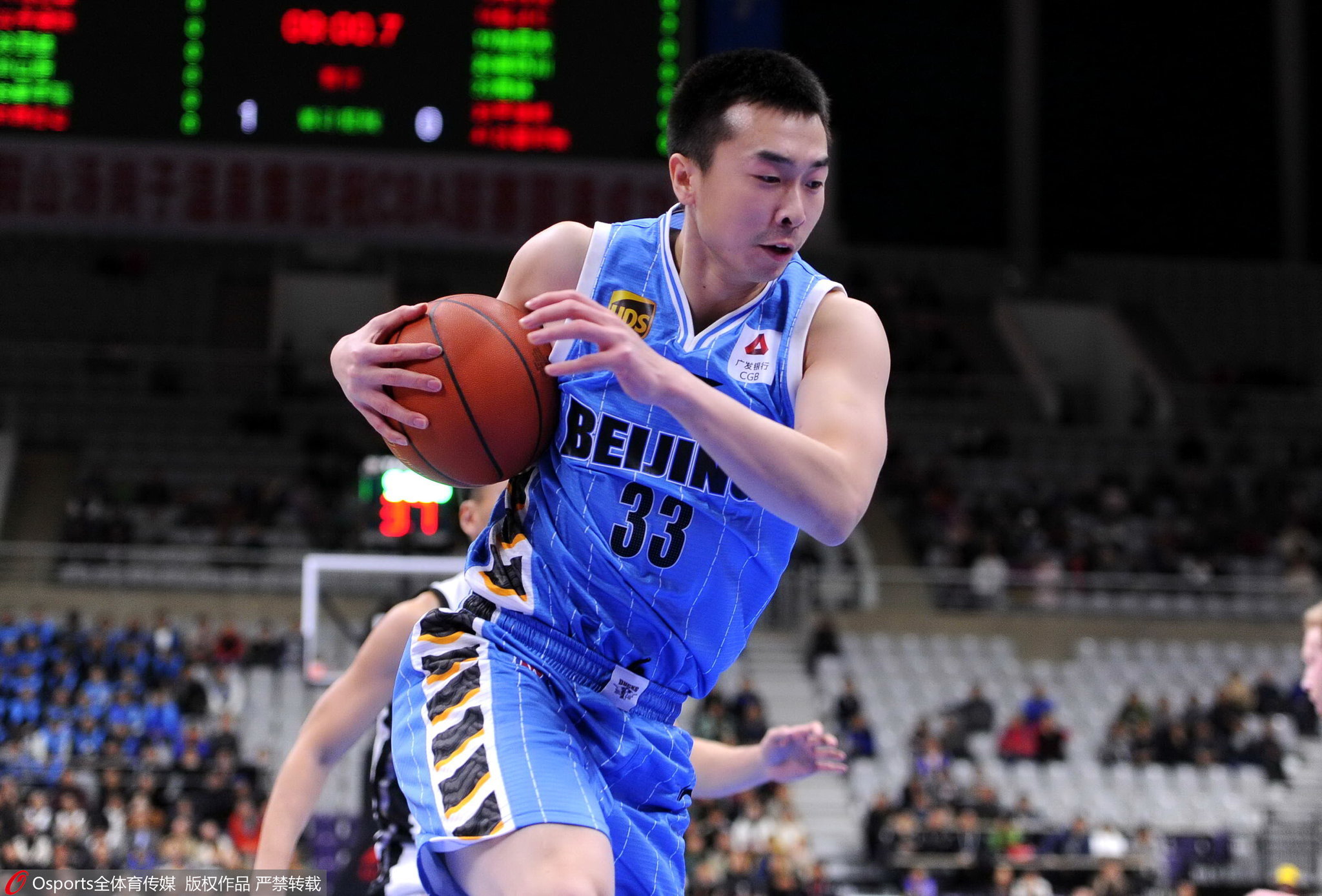 首钢今晚冲击9连胜,王骁辉能否出战是关键