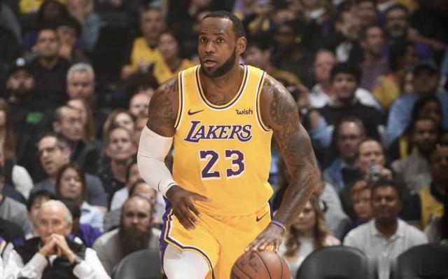 詹姆斯总冠军相关探讨 u7Md-hutwezh2938786.jpg