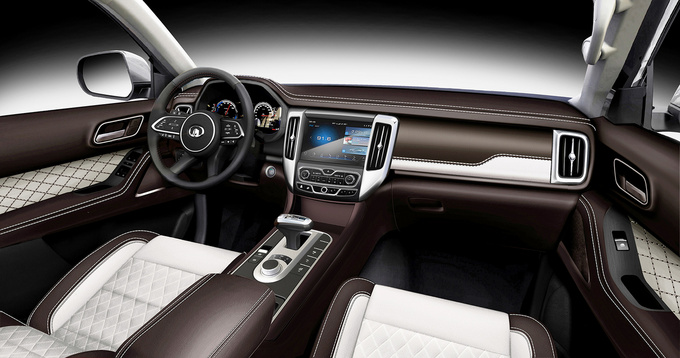 8AT、多连杆后悬！长城全新皮卡乘用版内饰曝光