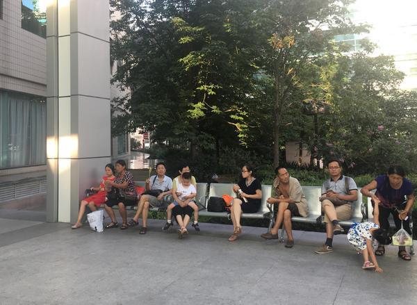 河南省人民医院连续两天停电 患者家属:真的太