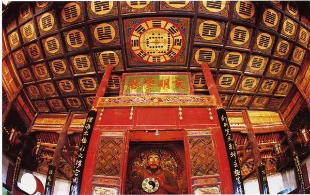 羲皇故里天水伏羲庙(摄影王杰).jpg 朝圣敦煌,拥抱春天!甘肃推出“清明”小长假七大旅游产品