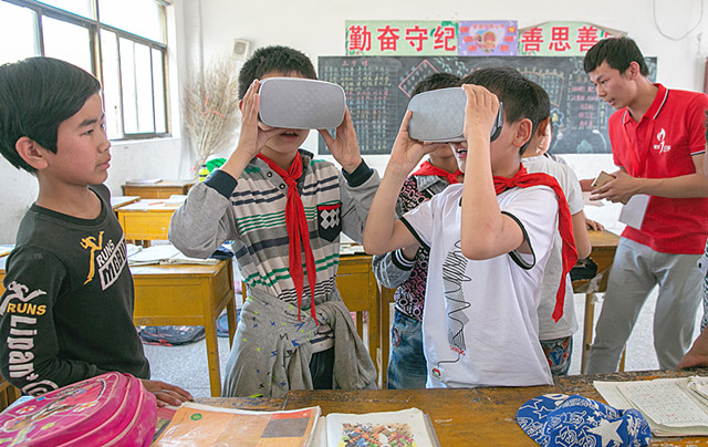 南京公益组织为涟水留守儿童过六-,一外国志