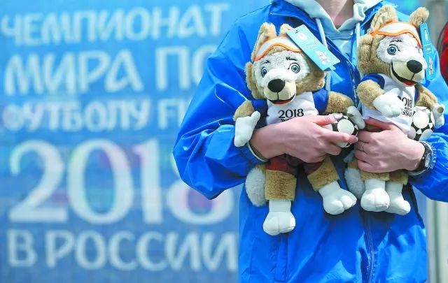 小龙虾出征世界杯图片