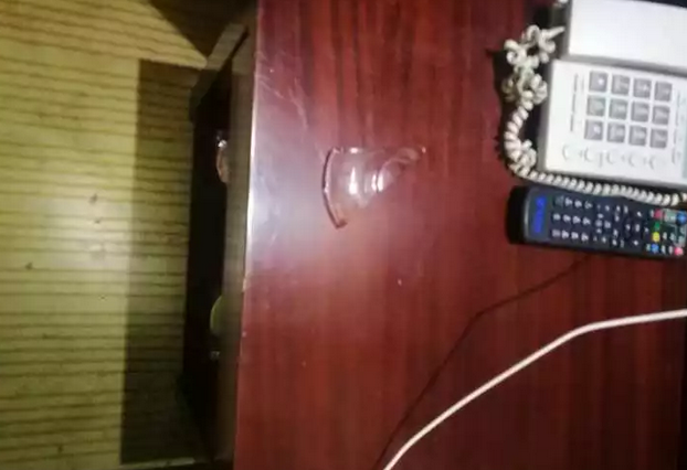 刚和男友喝完喜酒就自杀!女孩哭得伤心欲绝,感