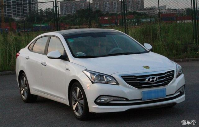 10万就买了一台B级车，朋友嫉妒我，说我这车不如一台国产车！