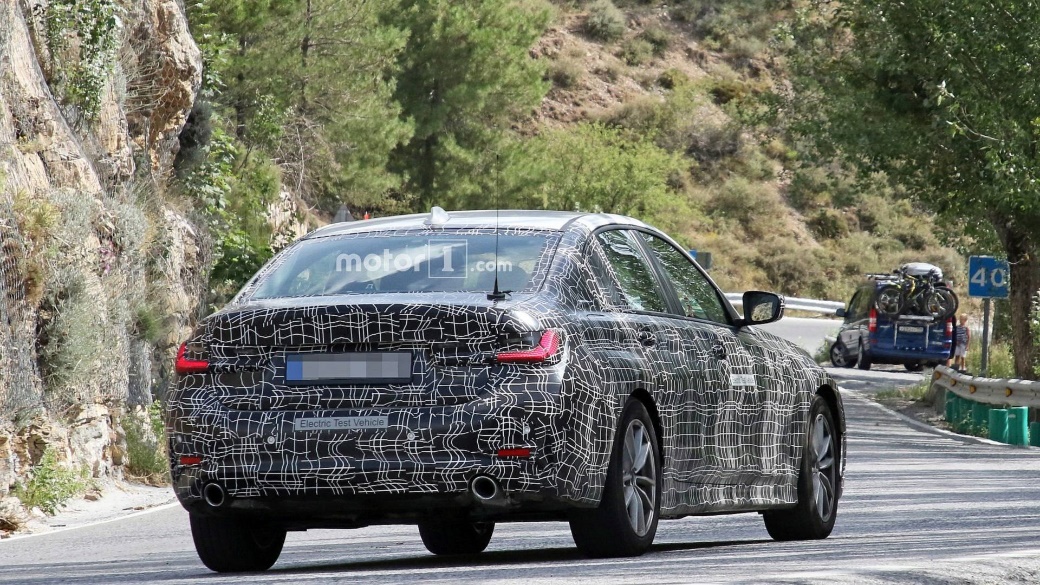 BMW 3系电动版谍照曝光 或于年内正式发布