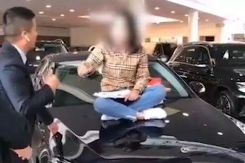视频|兰州奔驰女车主维权事件来龙去脉!