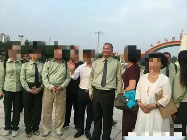 军媒公布6起假军人案例:假中校走出国门,丢人丢到国门外