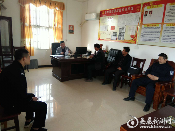 杨市镇开展入户核查 力促脱贫攻坚"帮"出成效"扶"出实绩