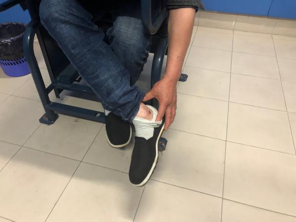 上海高架捉对厮打当事人:都称对方先下车,对行