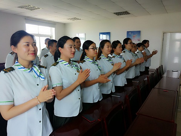 [河北]山海关收费站:扶危助困彰显社会公德,用心