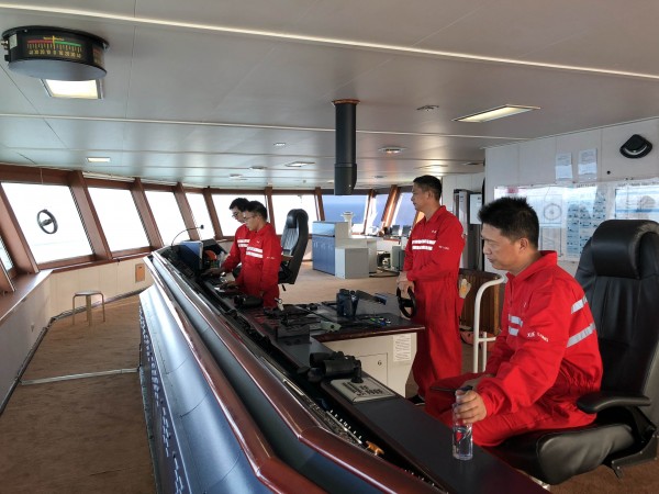 躲避台风 雪龙船全速前进