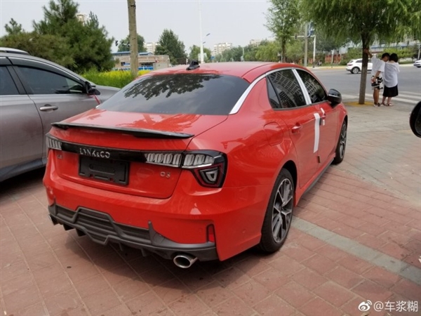 【博狗扑克】分体大灯个性!领克03实车谍照首曝:搭载1.5T发动机 【博狗扑克】分体大灯个性!领克03实车谍照首曝:搭载1.5T发动机