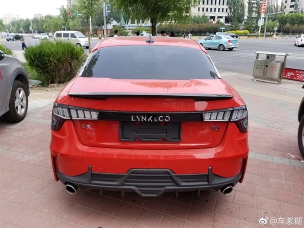 【博狗扑克】分体大灯个性!领克03实车谍照首曝:搭载1.5T发动机 【博狗扑克】分体大灯个性!领克03实车谍照首曝:搭载1.5T发动机