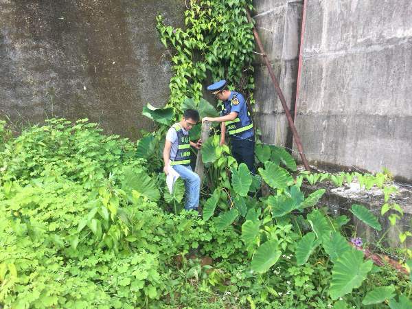 [广西]玉林高速公路管理处:岑溪大队老带新排查