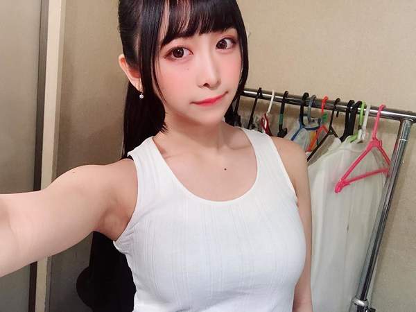 初中美女内衣爆照图片_15岁初中女生内衣爆照(2)