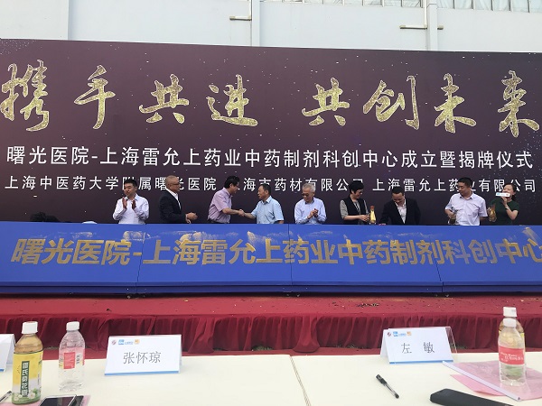 还珠格格、如懿传、延禧攻略演的都是一拨人 