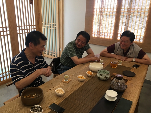 中国职业足球第一个吃螃蟹的叫迈特 易际平:我