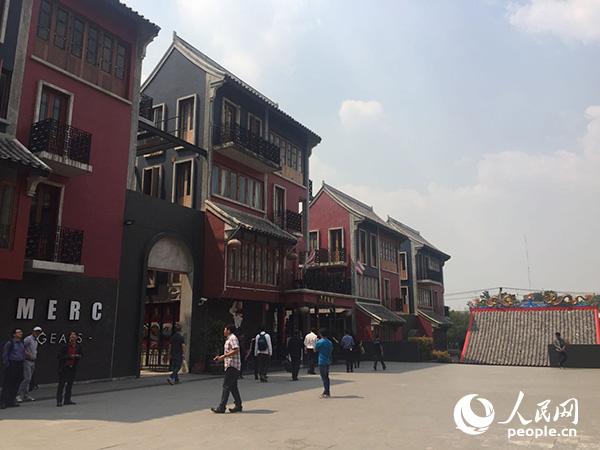 龙城街头游玩攻略,龙城城的街