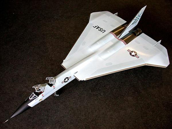 F-108三倍声速截击机模型
