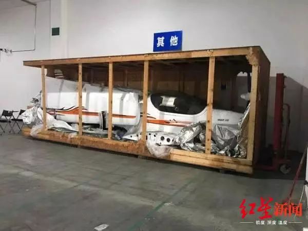 火凤凰游戏世界平台登陆-陈冠希终于憋不住晒了一张女儿正脸照,陈赫是不是也快了?