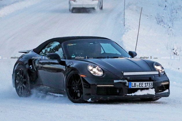 保时捷911 Turbo S敞篷版谍照 动力更强