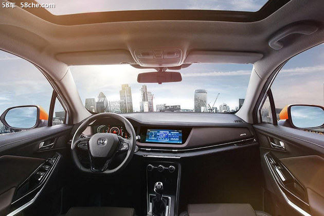 新款长安CS15小SUV 预计3月下旬正式上市