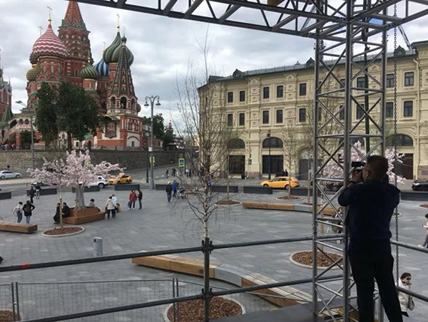 前线|莫斯科红场最大演播室,只属于央视和网红