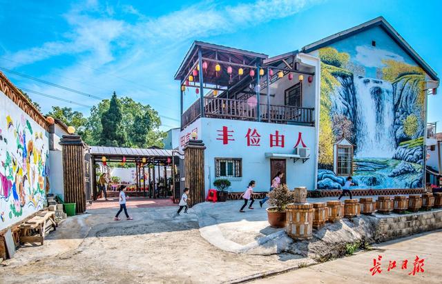 新华社播发通讯聚焦武汉:乡风家风民风助推乡