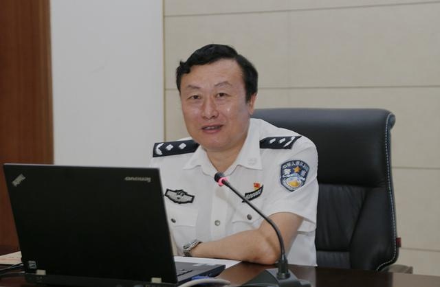 广西玉林市原公安局长李庄浩被双开,落马时已是干了38年的"老公安"