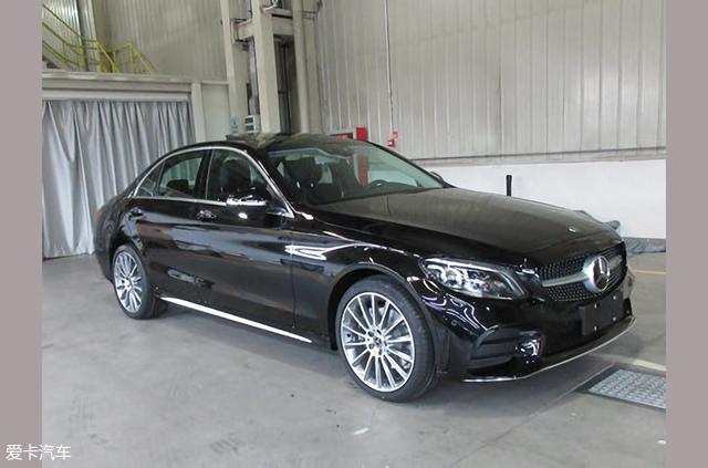 北京奔驰新款C级申报图曝光 将9月上市
