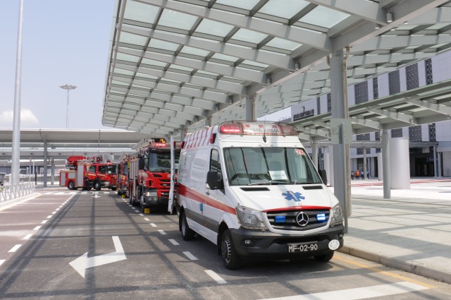 港珠澳大桥澳门边检大楼火警疏散联合演习