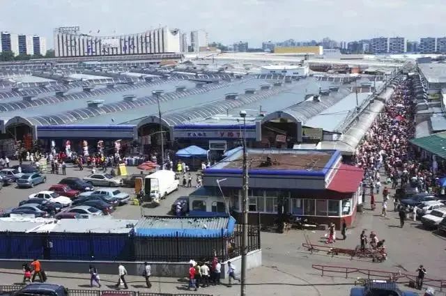 中国在俄商人：不想给祖国添麻烦 但实在没办法