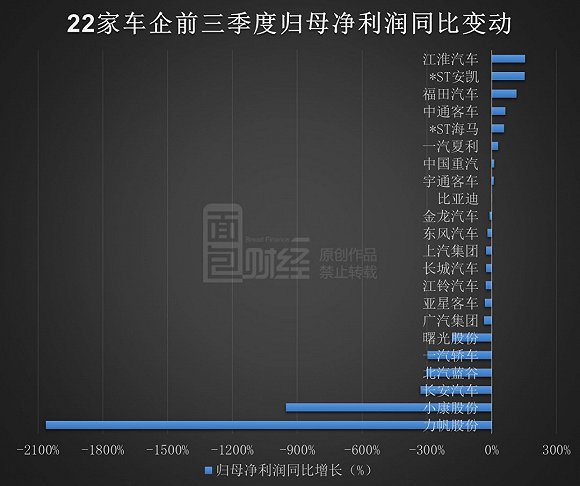 金樽娱乐平台·男子夏天带柯基去海边游泳,太过心急差点发生意外