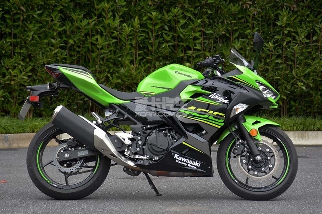 入门进口跑车怎么选 RC390对比Ninja400