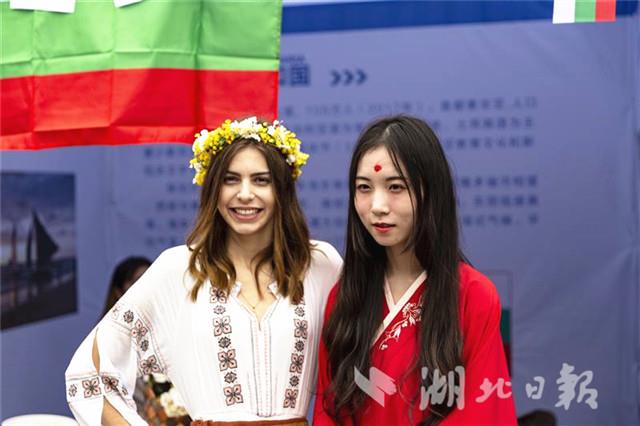 华中科技大学国际交流日 6大板块环球旅行