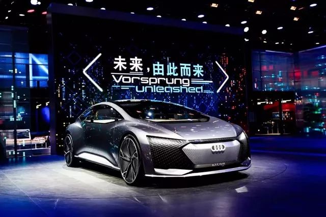 全新Q3当先锋,电气化大军压阵,奥迪上海车展亮出强大火力