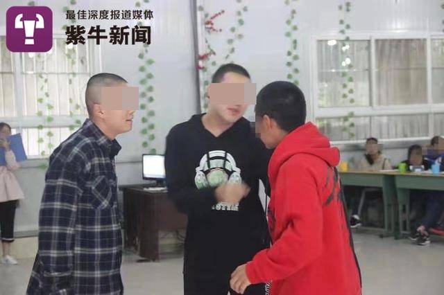 99真人网址99真人网上娱乐·中国海军第二十七批护航编队访问摩洛哥