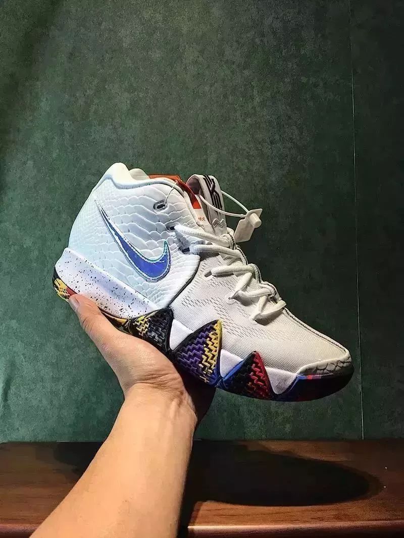 脚踝终结者:欧文4代实战篮球鞋,特惠3折!仅剩十