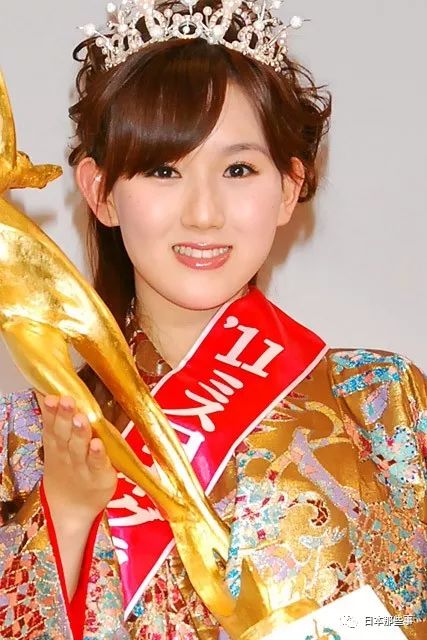 2016年夺冠的松野未佳，当时就读于庆应大学。