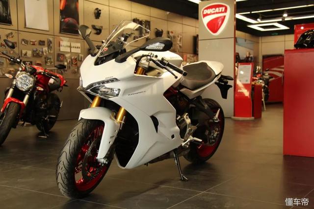 【实拍】杜卡迪当家小花旦SuperSport(鸰速)