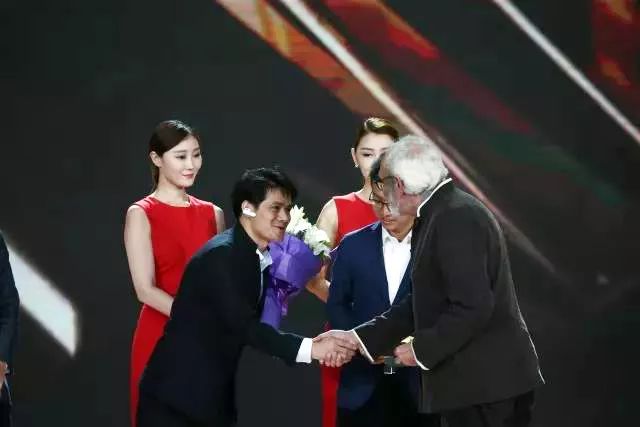 20万美元!光环-微电折叠车摘得首届深圳环球