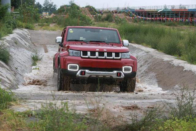 想要体验不一样越野生活？北京BJ40 PLUS了解一下