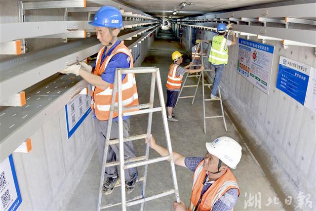 鄂州市第一条地下综合管廊工程正加紧施工中