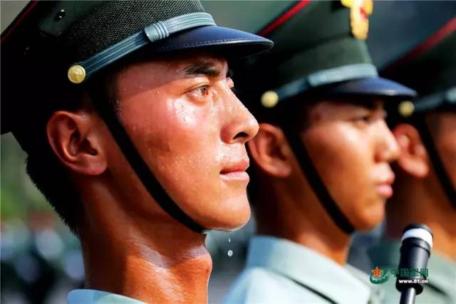 这,就是中国军人!60张霸气照片,温暖国人震撼世界!